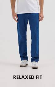 BAGGY / RELAXED FIT